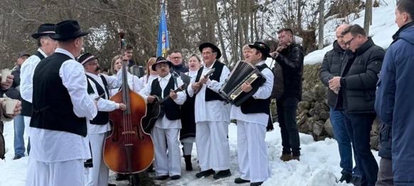 U organizaciji KUD-a &bdquo;Cvetlinski zvon&ldquo; i Vinogradarske udruge Gerico, u Jamnu održan 18. Vincekov rez