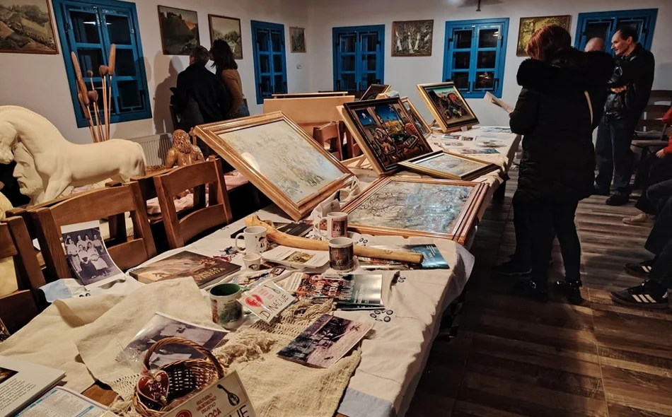 Prvi put predstavljena zajednička izložba voćanske naive