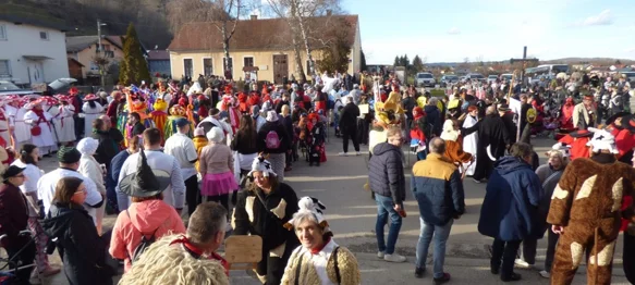 FOTO/VIDEO  &bdquo;Fašnik u Cestici&ldquo; okupio preko 30 grupa iz Hrvatske i Slovenije