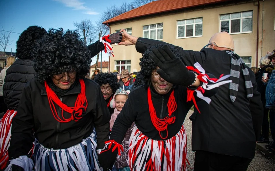 Zavirite u veliku fotogaleriju s Vidovečkog fašnika i uživajte u kreativnim maskama