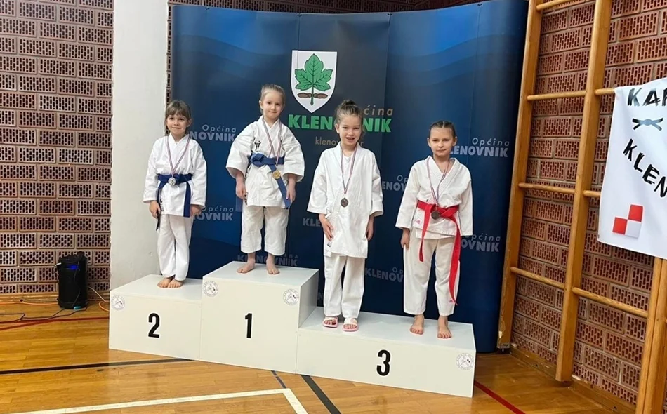 Karate klub Klenovnik pred svojim navijačima ponovno odnio titulu najboljeg kluba