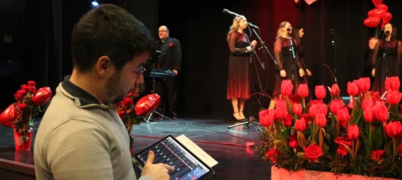 FOTO Romantična klapska večer u Marofu ispunjena emocijama i pjesmom