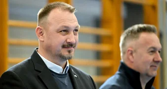 Otvorena obnovljena dvorana Osnovne škole Novi Marof &ndash; 500-tinjak malih sportaša zaigralo nogomet