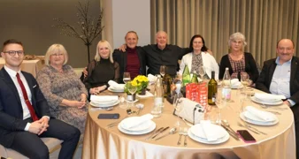 Uz pjesmu, ples i jaglace umirovljenici proslavili Dan žena