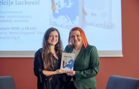 Prepuna dvorana na promociji knjige svjetske putnice Patricie Lacković