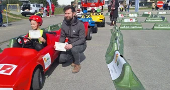 Ivanečki učenici okušali se u vožnji na prometnom poligonu