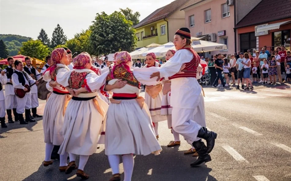 Dobra zabava i ove godine na &bdquo;Antunovu v Marofu&rdquo;: Stižu Miach, Danijela Martinović i Mejaši!