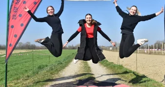 Utrka u Malom Bukovcu za sve stare kuke i dame u najboljim godinama privukla više od 150 natjecatelja