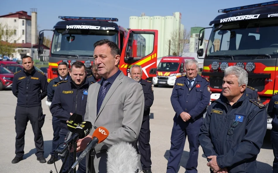 AUDIO Varaždinskom vatrogascima isporučena dva nova navalna vozila