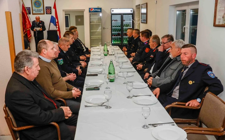 Predaju novog kombi vozila zasjenila svađa oko novog vodstva