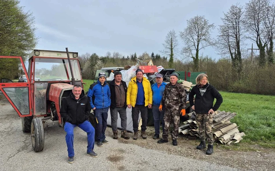 FOTO Mještani iz prirode izvukli više od 30 kubnih metara otpada
