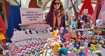 FOTO/AUDIO Gradsko središte nakratko je postalo najveći izlog maštovitih rukotvorina