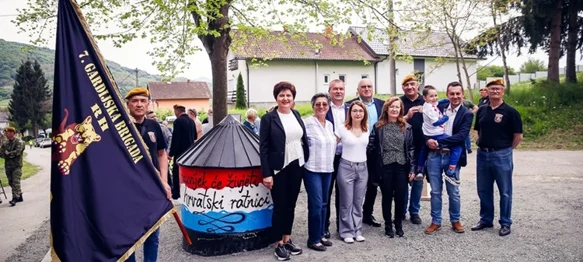Šetnja u znak sjećanja na brigadnog generala Željka Dvekara i prvu obljetnicu šetnice