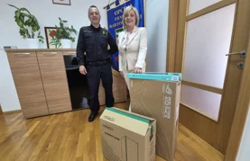 Općina Trnovec Bartolovečki donirala računalo Postaji prometne policije Varaždin