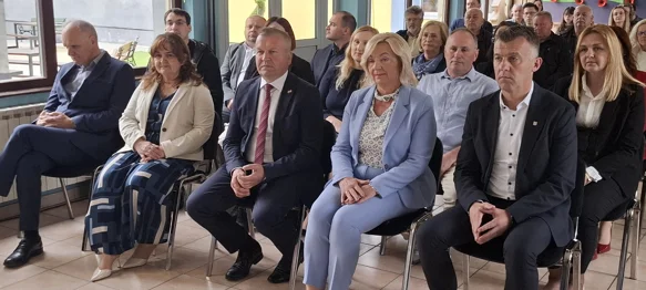 FOTO/AUDIO Trnovečka Osnovna škola dobila novo ruho