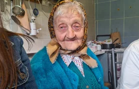 Baka Kata slavi 99. rođendan: Svaki dan sam spila jedno jajce s pol deci črnoga. Mogla sam delati kaj ima biti!