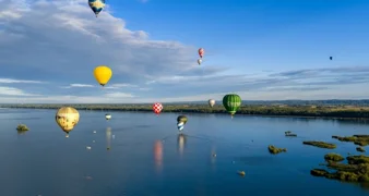 Na nebu 40 balona iz 14 zemalja, publiku zabavlja popularni Dalmatino