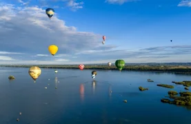Na nebu 40 balona iz 14 zemalja, publiku zabavlja popularni Dalmatino
