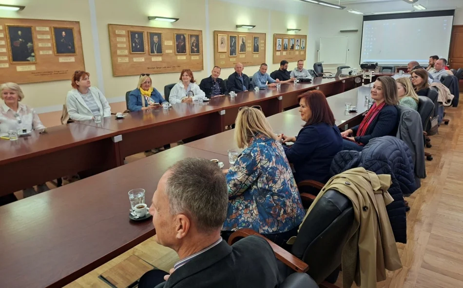 Članovi Aktiva ravnatelja osnovnih škola Zagrebačke županije upoznali se s radom Centara izvrsnosti