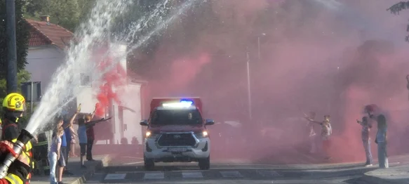DVD Klenovnik preuzeo novo vatrogasno vozilo