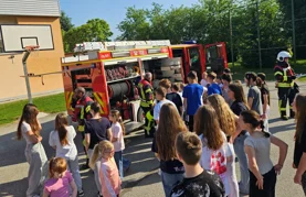 Vrtićarci i školarci sudjelovali u vatrogasnim vježbama Vatrogasne zajednice Općine Vidovec