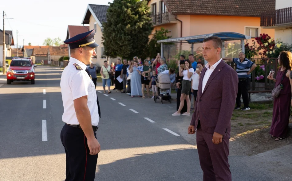 Mimohodom vatrogasaca i blagoslovom novog vozila DVD Družbinec obilježio 75 godina