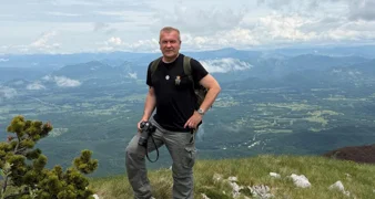 Župan Stričak i &bdquo;Rode&ldquo; na Velebitu  u spomen na poginule hrvatske branitelje