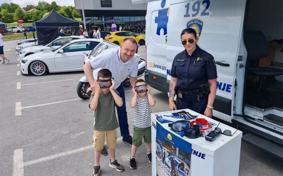 U Novom Marofu održan Car meet humanitarnog karaktera
