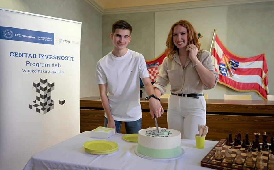 FOTO Proglašeni najbolji šahisti među školarcima, njih čak četvero su i državni prvaci