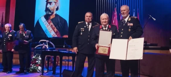 Ivanu Hrgaru (DVD Vinica) i Zdravku Jagecu (DVD Bartolovec) nagrada za životno djelo i doprinos hrvatskom vatrogastvu