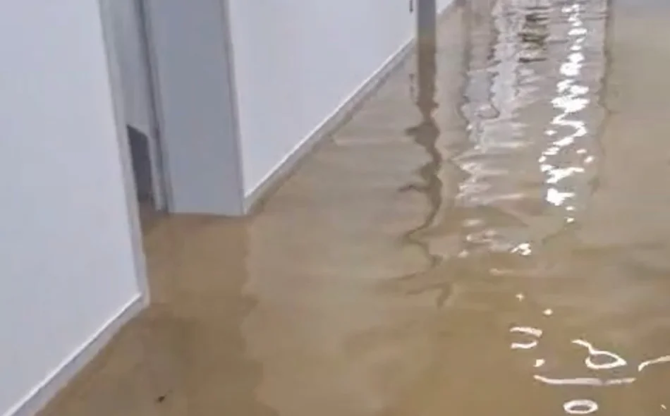 Zbog jake kiše poplavljen dio županije, voda prodrla u podrume topličke bolnice