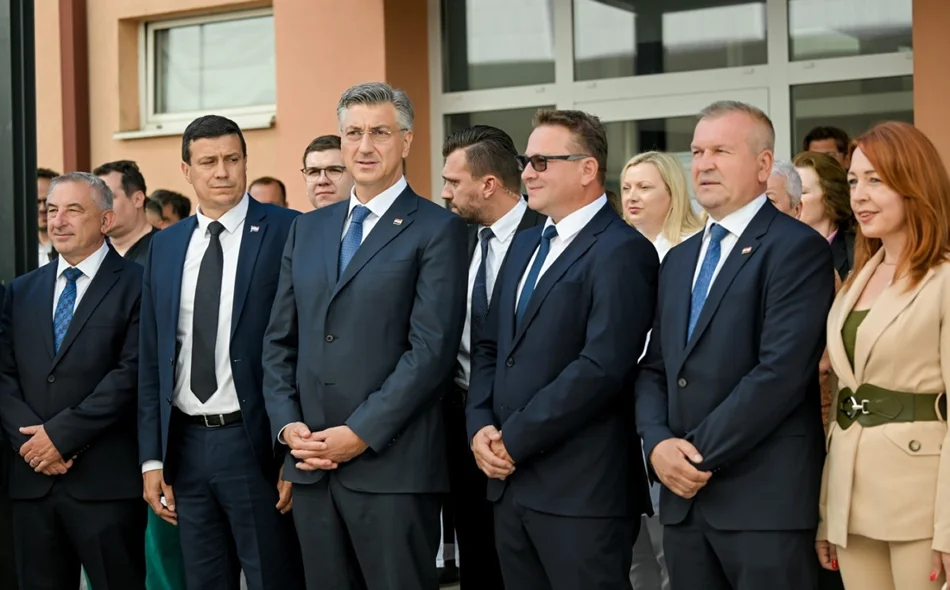FOTO/AUDIO Plenković: &bdquo;Ova moderna zgrada je samo dio većeg mozaika ulaganja u varaždinsko zdravstvo vrijednog 142 milijuna eura&ldquo;
