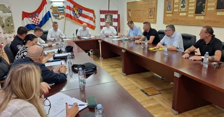 Savjet predlaže nova rješenja za kamere, uspornike i izazove električnih vozila