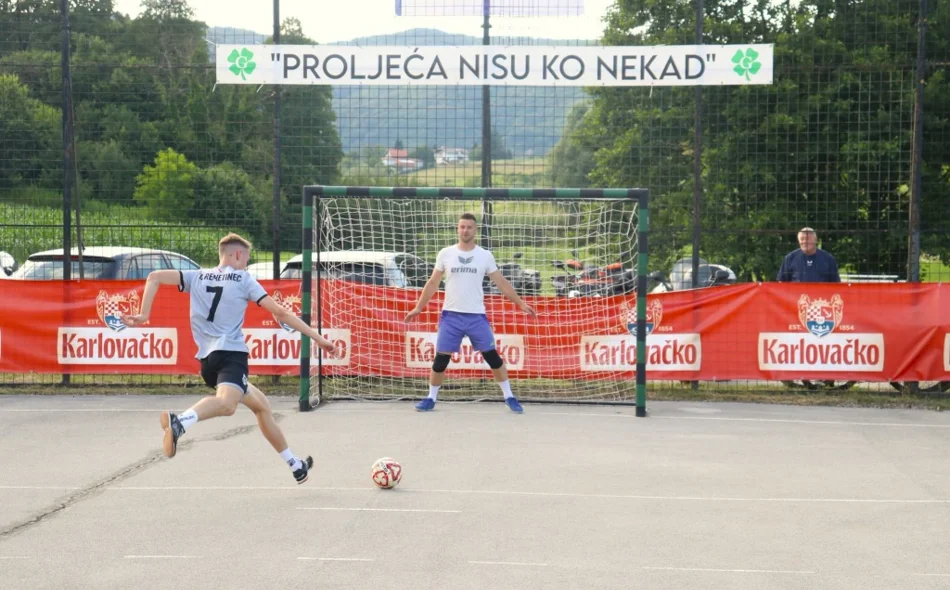 XVII. Memorijalni malonogometni noćni turnir &bdquo;Stjepan Novak&ldquo; okupio brojne ekipe i posjetitelje u Grani