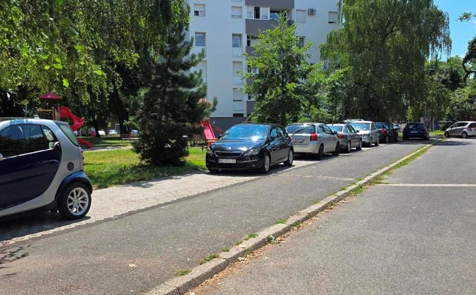 Uređena nova parkirališta u ulicama Tina Ujevića i Miroslava Krleže
