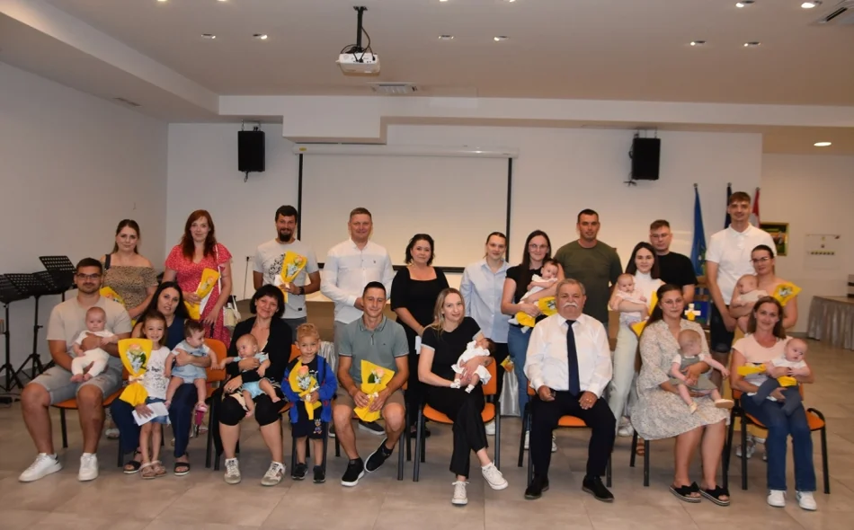 FOTO U posljednjih nekoliko mjeseci  Cestica bogatija za 13 beba