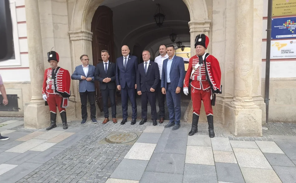 AUDIO Ministar gospodarstva srednjoškolcima uručio stipendije za obrtnička zanimanja