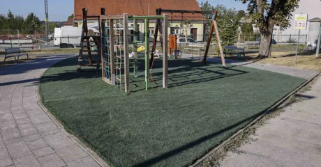 Završeni radovi na dječjem igralištu u Malom parku u Ivancu