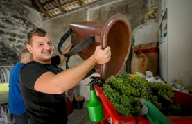 FOTO &bdquo;Iza svakog grozda i svake boce vina stoji čovjek, njegova obitelj i njihov svakodnevni rad&ldquo;