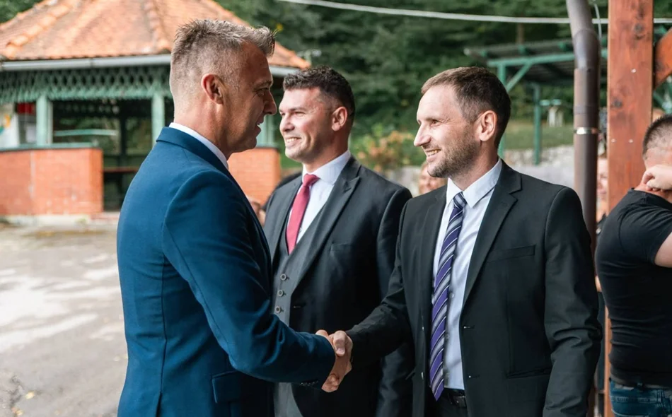 Zaslužnim pojedincima i institucijama dodijeljena općinska priznanja i zahvalnice