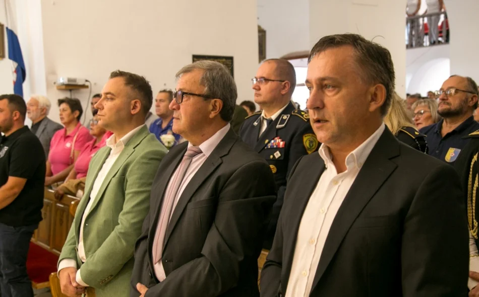 FOTO Župljani se oprostili od dosadašnjeg župnika vlč. Krunoslava Milovca