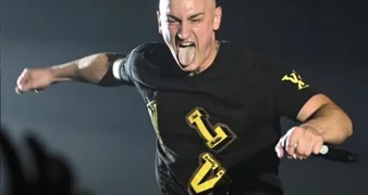 Srpski reper Desingerica dolazi i Varaždince udarati tenisicom po glavi!