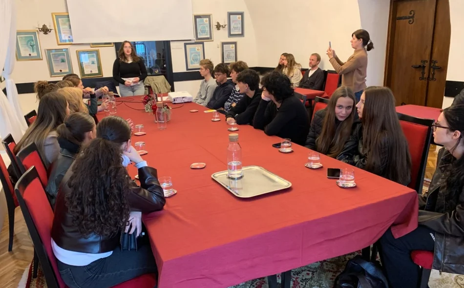 Učenici Gospodarske škole Varaždin i njihovi partneri iz Njemačke posjetili Gradsku vijećnicu