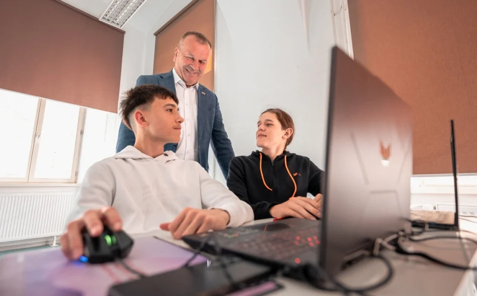 S radom počeli Centri izvrsnosti Varaždinske županije: uvedeni programi umjetne inteligencije i dramskog stvaralaštva