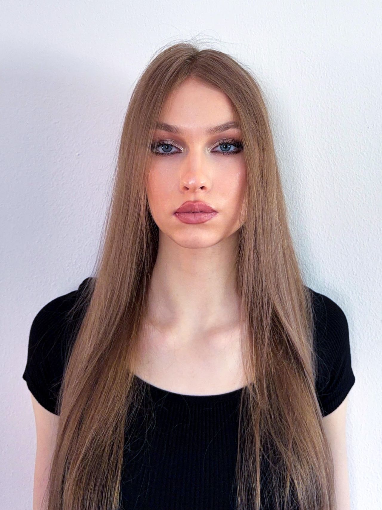 ARIANA MARTINEC