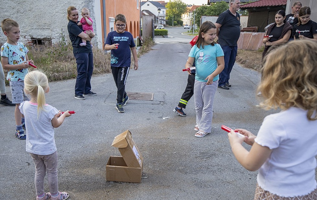 Vinica Mala akademija kreativnosti Dobrovoljno drustvo Vinica likovna radionica 5 20250612