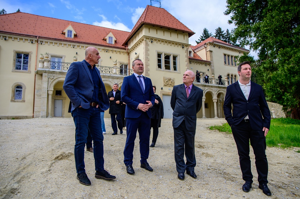 dvorac Opeka 3 20250410