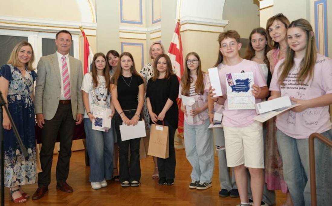 nagradjeni ucenici varazdinskih osnovnih skola foto Grad Varazdin 3 20250612