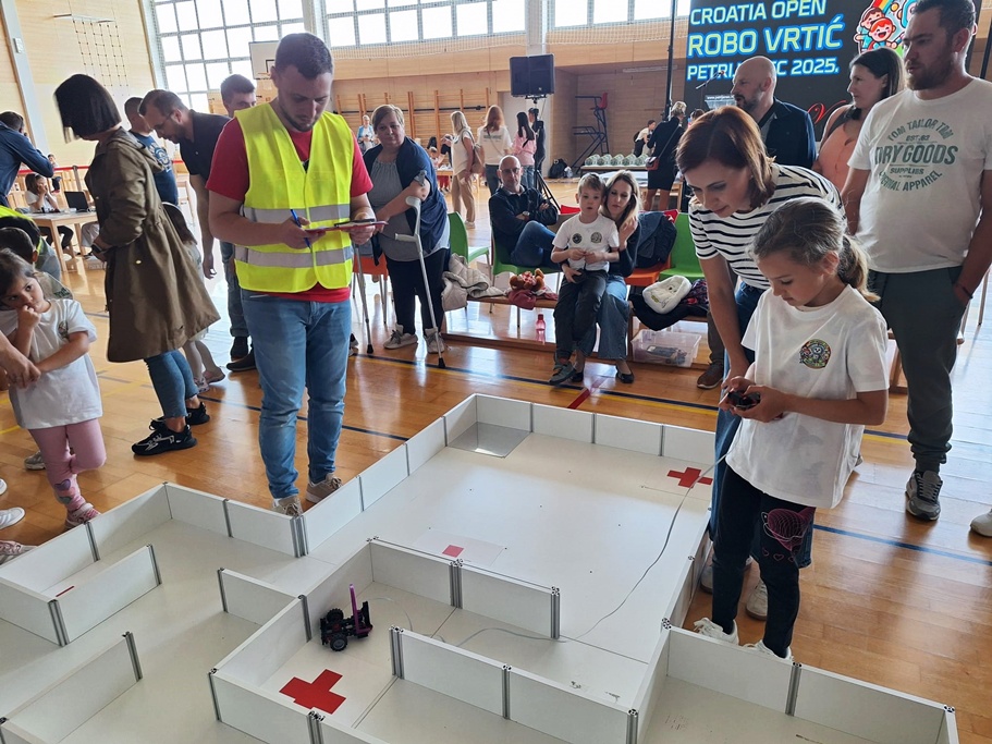 natjecanje robotika petrijanec vrtici 2025 6 20250514