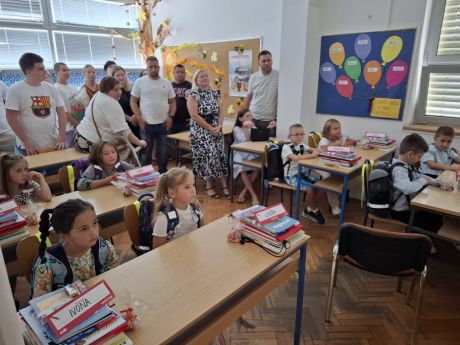 Osnovna skola Petrijanec prvi dan skole prvasici 9 20250909.jpg
